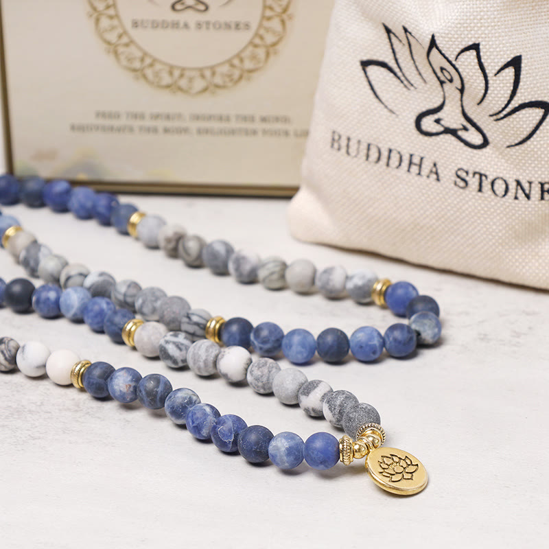 Buddha Stones 108 Braccialetto con ciondolo di loto in perline di Mala in diaspro Picasso naturale e pietra blu