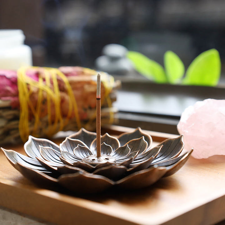Buddha Stones Bruciatore di incenso creativo a sei fori di loto