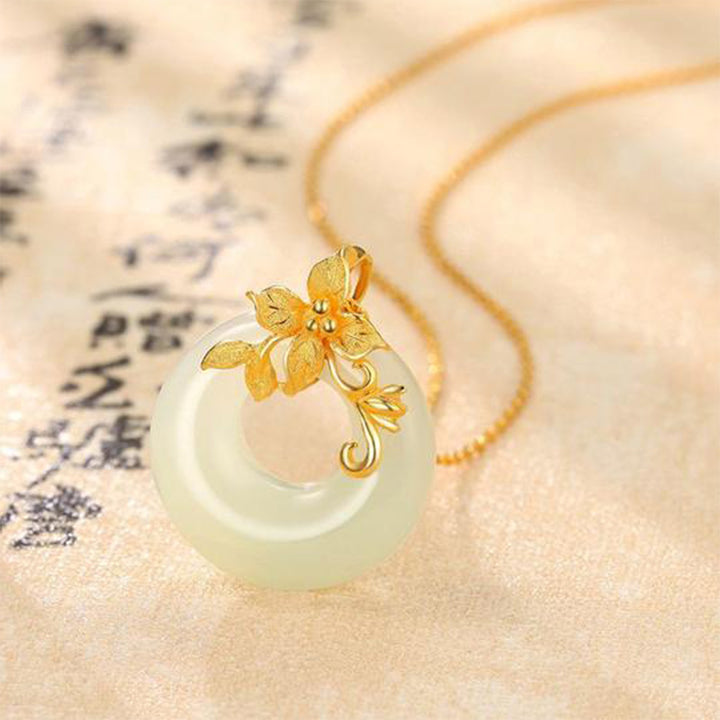 Buddha Stones Collana tibetana in giada bianca calma - image 2