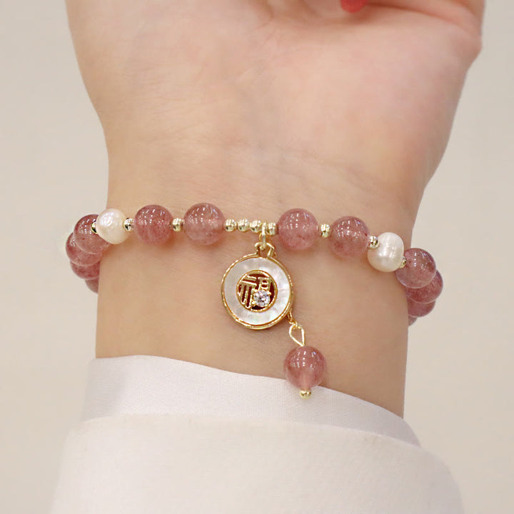 Braccialetto di guarigione con ciondolo a forma di carattere Fu, con ciondolo a forma di coda di pesce , con perle di quarzo fragola e alce sorridente