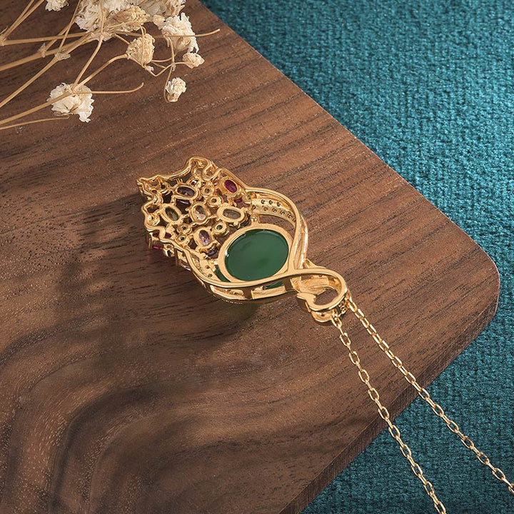 Collana con ciondolo a catena in giada ciano Buddha Stones