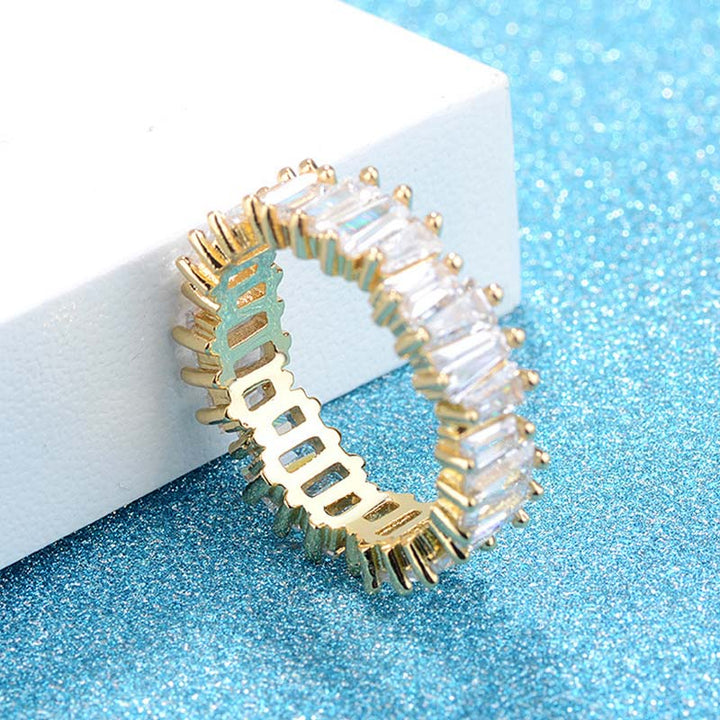 Anello di ricchezza in rame con motivo semplice