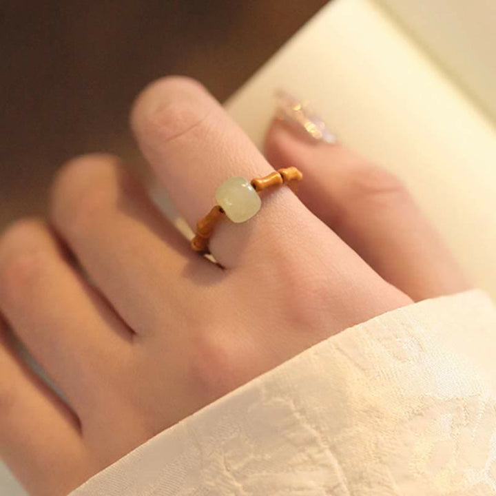 Anello portafortuna di bambù e perline di giada Hetian