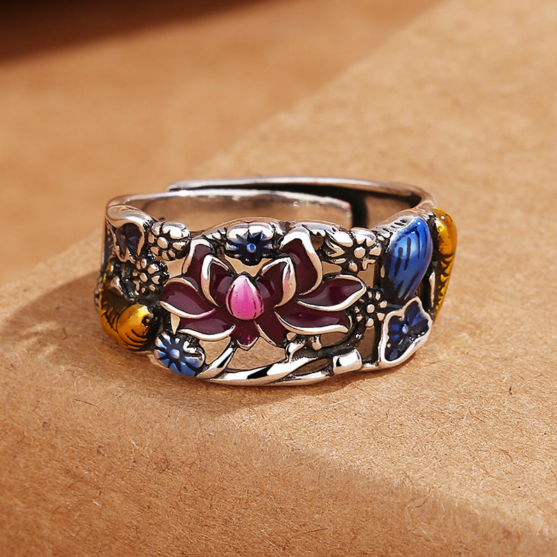 Anello di fortuna e ricchezza con Buddha Stones, pesce koi, fiore di loto e foglia.