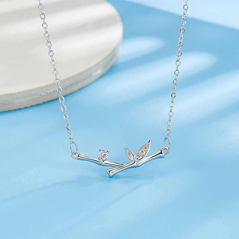 Collana con ciondolo Buddha Stones Bamboo Leaf Design Rame Zircone Ricchezza