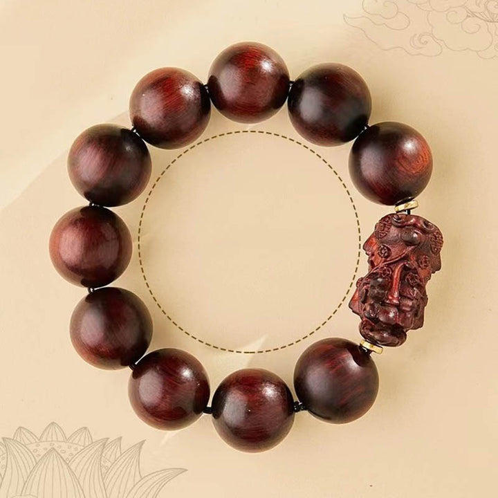 Braccialetto di protezione PiXiu in legno di sandalo rosso con piccole foglie Buddha Stones