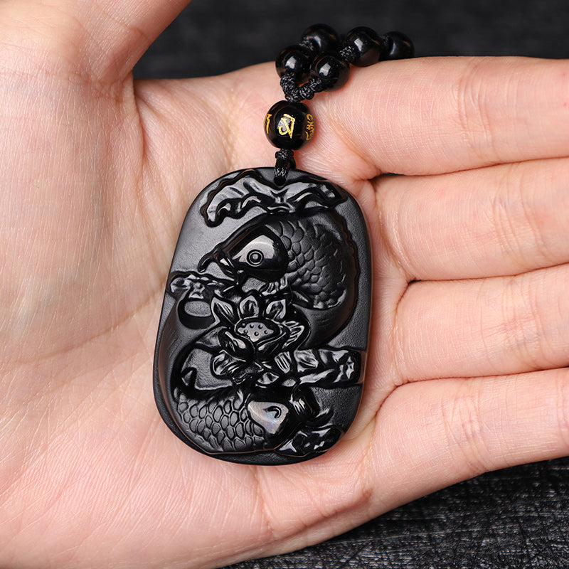 Buddha Stones Collana con ciondolo di perline di forza di loto di pesce koi di ossidiana nera naturale