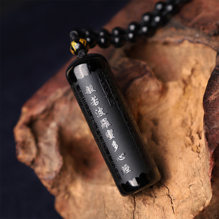 Collana con ciondolo di purificazione del Sutra del cuore in ossidiana nera naturale Buddha Stones