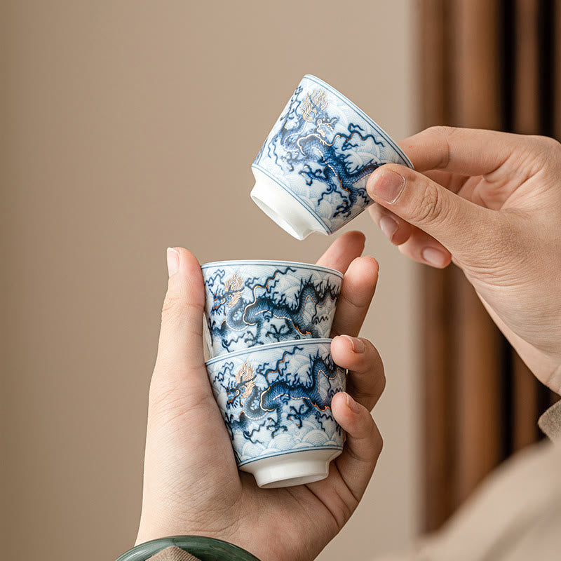 Buddha Stones Piccola tazza da tè in ceramica con motivo drago blu e bianco Tazze da tè Kung Fu 45 ml