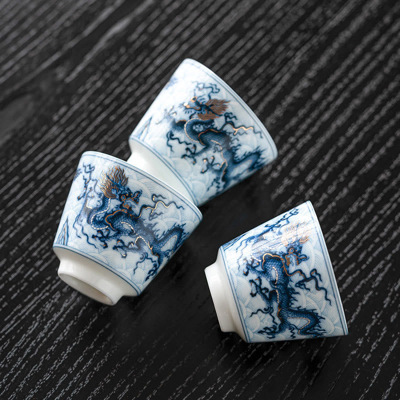 Buddha Stones Piccola tazza da tè in ceramica con motivo drago blu e bianco Tazze da tè Kung Fu 45 ml
