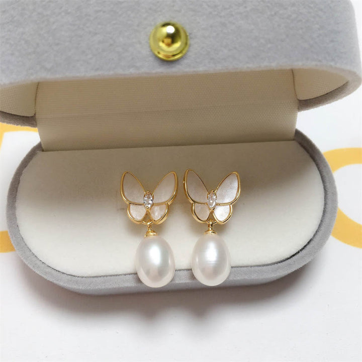 Orecchini a bottone con farfalla e perle in rame placcato oro 18K, con perline in argento sterling 925 e Buddha Stones