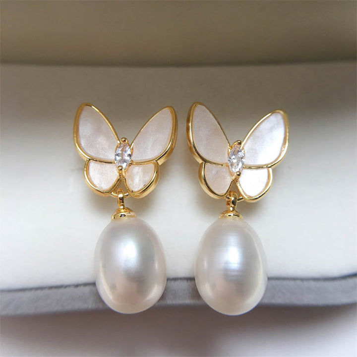 Orecchini a bottone con farfalla e perle in rame placcato oro 18K, con perline in argento sterling 925 e Buddha Stones