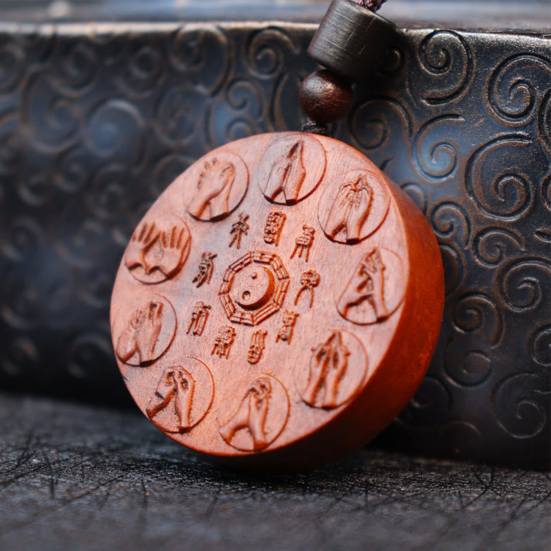 Buddha Stones Fulmine Colpito Legno di Giuggiola Yin Yang Bagua Montagna Fantasmi Spendere Soldi Protezione Collana Pendente
