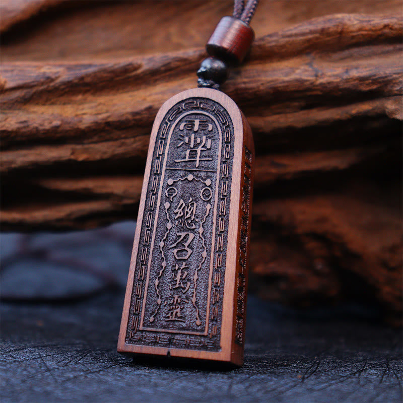 Buddha Stones Fulmine Colpito Legno di Giuggiola Taoista Cinque Tuoni Ordine Fortuna Protezione Collana Pendente