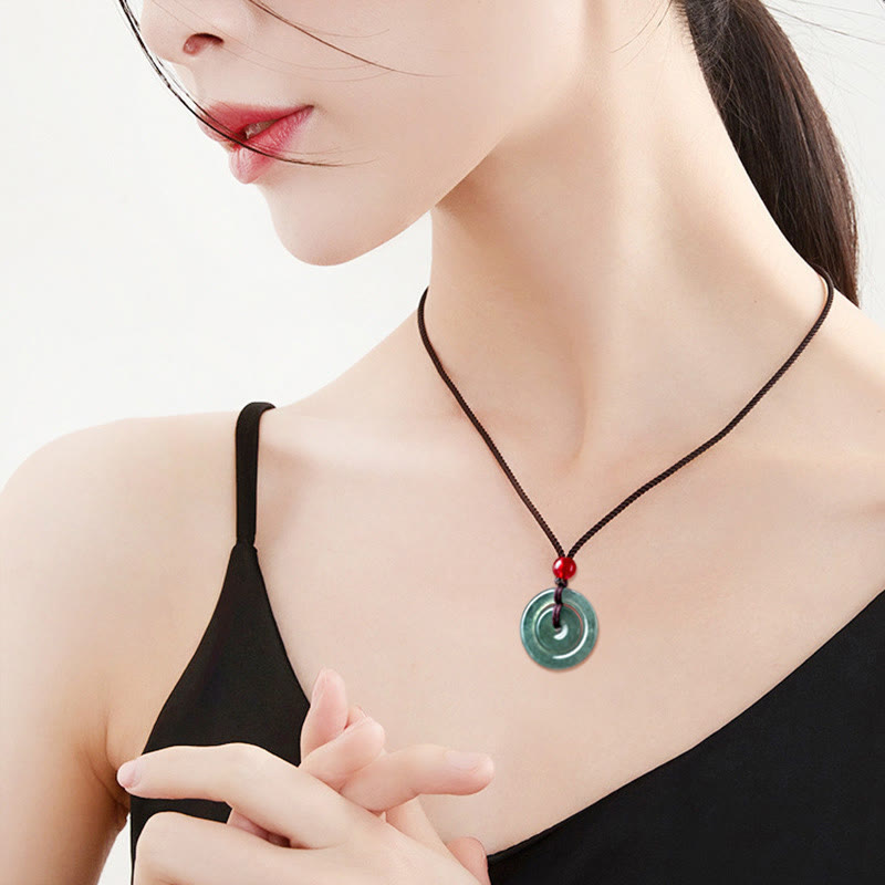 Collana con ciondolo con fibbia della pace doppia in giada verde Buddha Stones Abbondanza - image 9