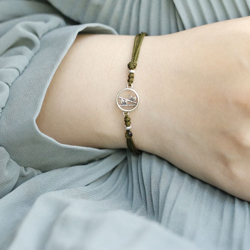 Braccialetto Buddha Stones in argento sterling 925 con corda portafortuna in bambù