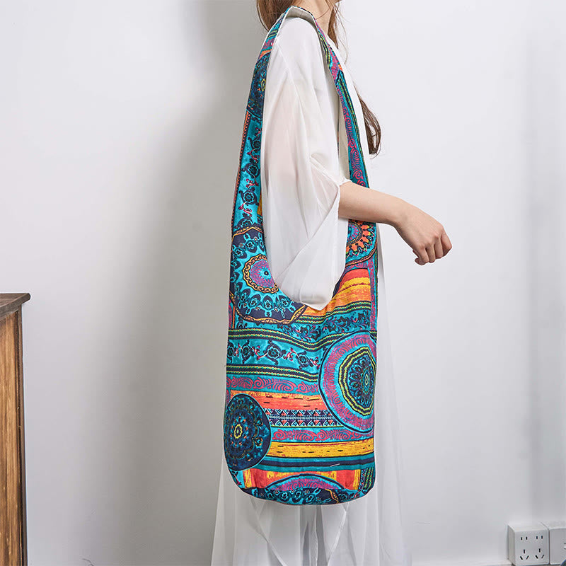 Borsa a tracolla in cotone con motivo a fiori blu Buddha Stones