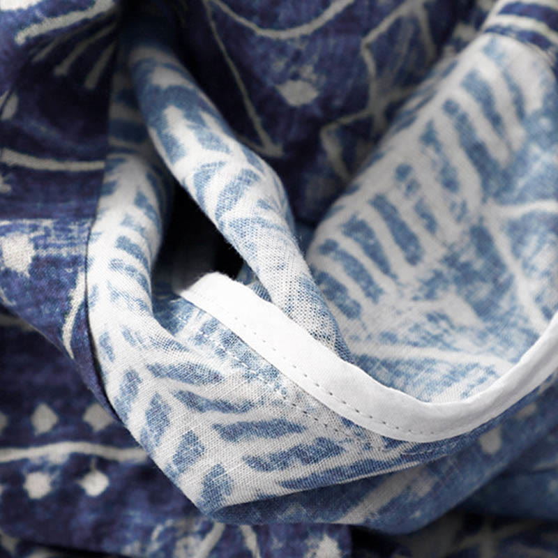 Pantaloni a gamba larga con stampa a righe blu e motivo Buddha Stones, con tasche. - image 8