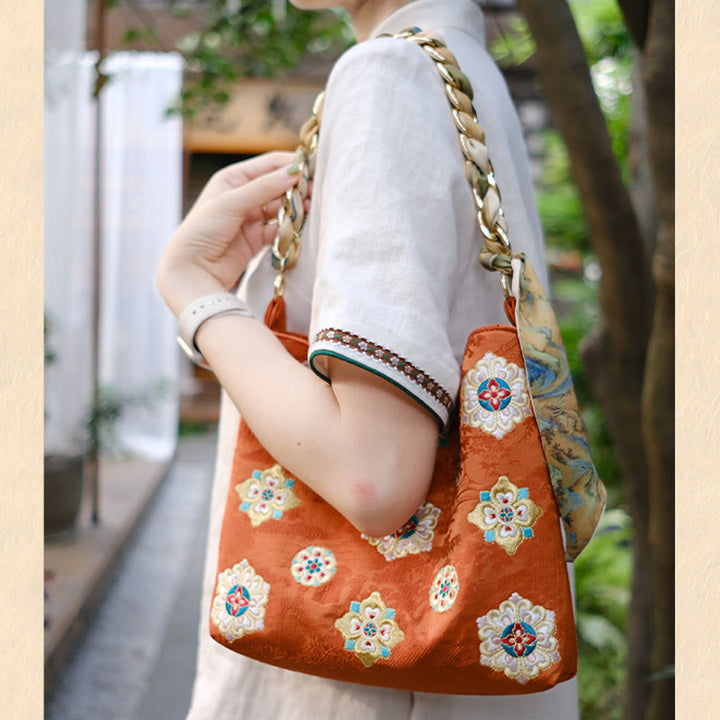 Borsa a tracolla per lo shopping in raso con ricamo Buddha Stones Su Journey