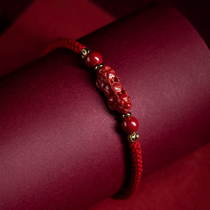 Braccialetto intrecciato in corda rossa con carattere Fu PiXiu, fatto a mano, in cinabro con manico Ruyi Buddha Stones