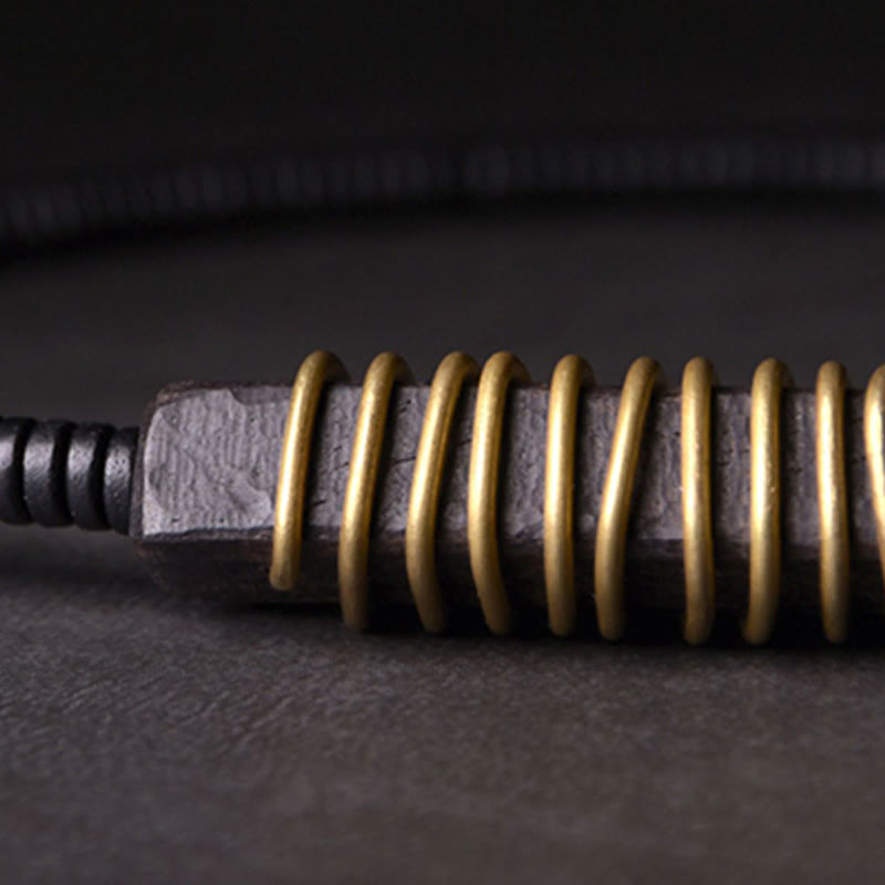 Collana con bracciale a doppio giro in Buddha Stones, in legno di ebano, in ottone e rame, con sfera di equilibrio cubica