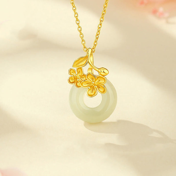 Collana con ciondolo a forma di fiore di pesco, fibbia della pace in argento sterling 999, Buddha Stones, giada di Hetian - Giada Hetian dorata - image 0