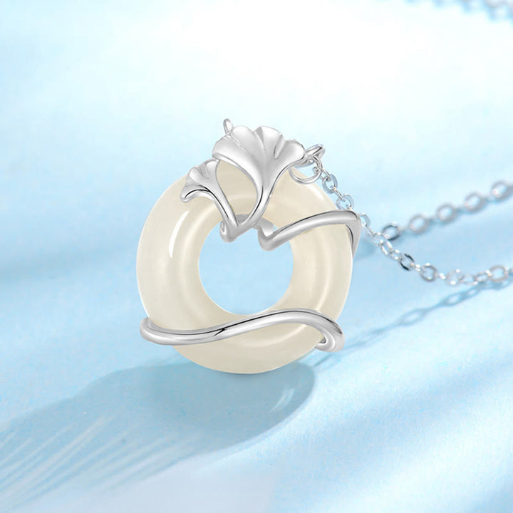 Collana con ciondolo a forma di foglia di ginkgo con fibbia della pace in argento sterling 925 Buddha Stones in giada Hetian - image 10