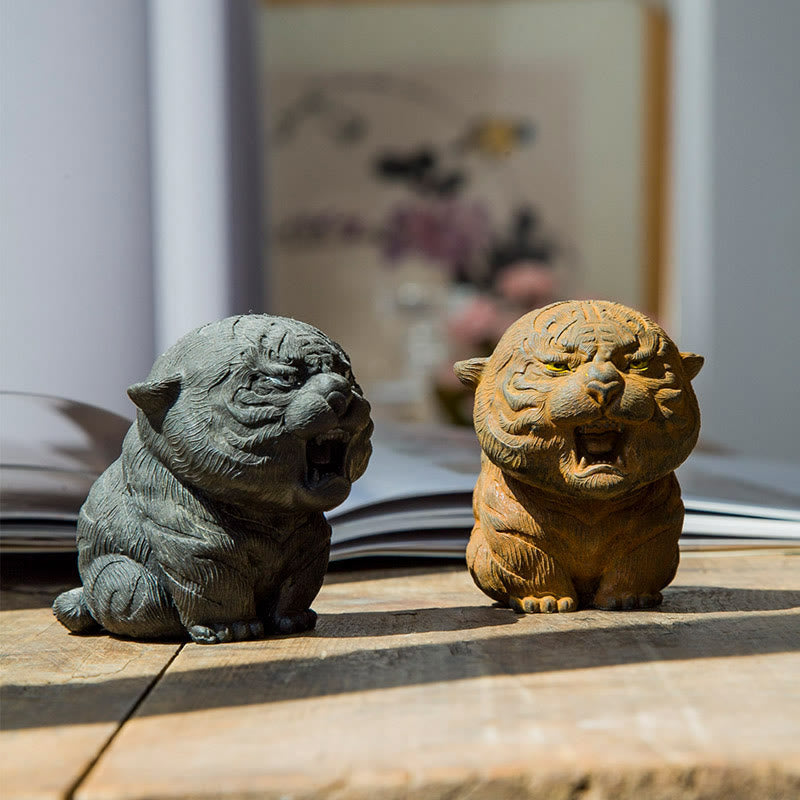 Statua in resina Buddha Stones con polvere di ferro e ruggine fatta a mano in miniatura di tigre ruggente, decorazione per la casa - image 1
