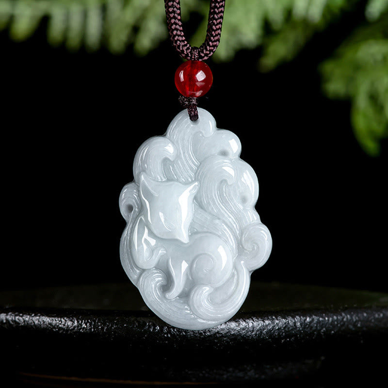 Collana con ciondolo portafortuna a forma di volpe a nove code in giada naturale Buddha Stones