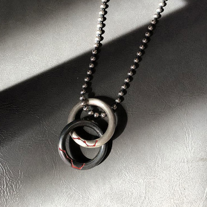 Collana con ciondolo portafortuna del Grande Carro con Buddha Stones in rame Qiankun Hoop