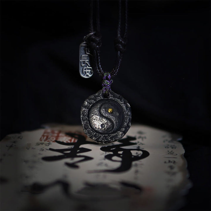 Ciondolo con collana di armonia di design Tai Chi Yin Yang in argento sterling 999 Buddha Stones - YIN YANG in argento sterling 999 (21*23*4 mm) - image 0