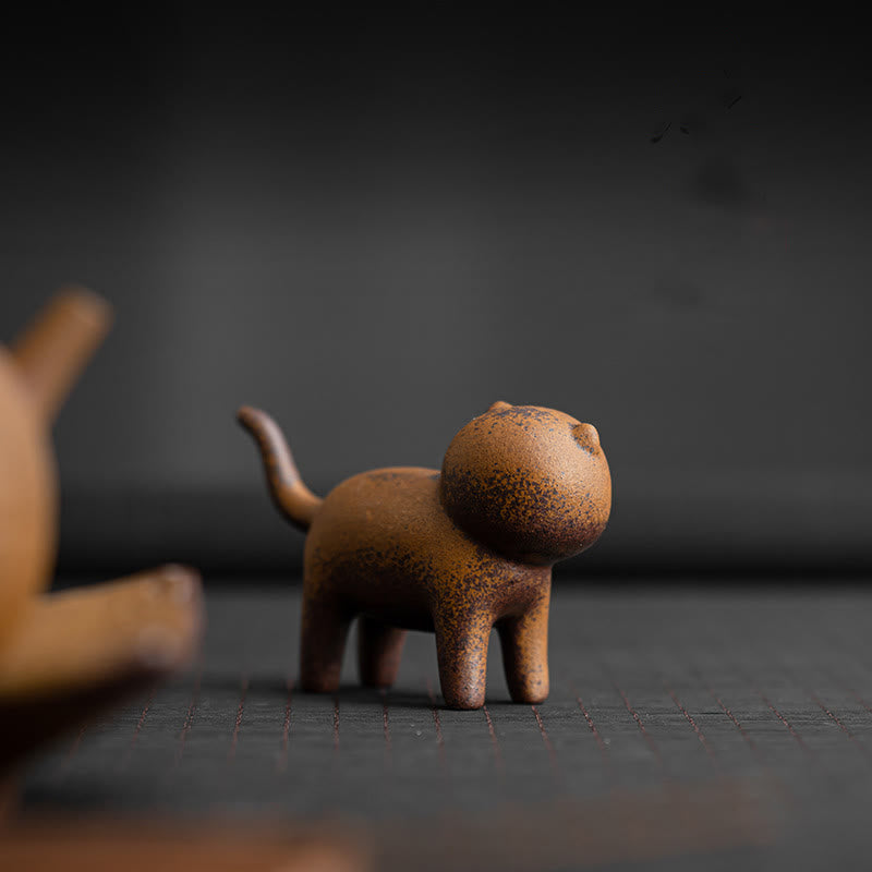 Buddha Stones Mini Standing Cat Feng Shui Rana Rospo Tè Animale Domestico Ceramica Casa Scrivania Figurina Decorazione - Gatto in piedi 10,2*3,3*6,3 cm - image 0