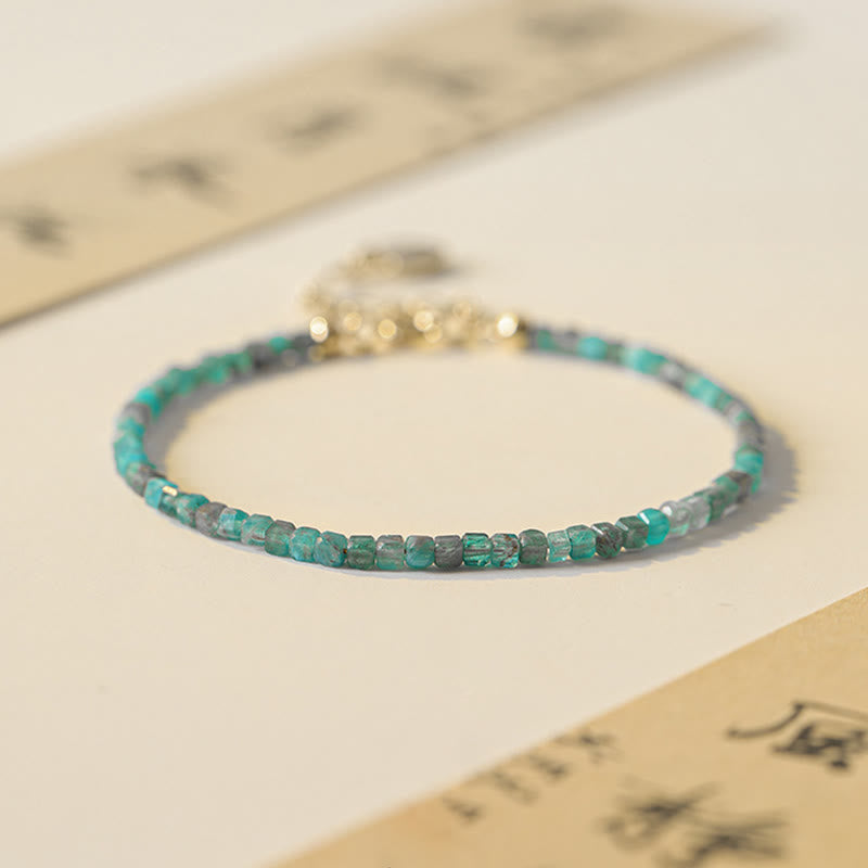 Braccialetto motivazionale a forma di cuore in rame placcato oro 14k con perline ultrasottili in apatite da 2,5 mm di Buddha Stone