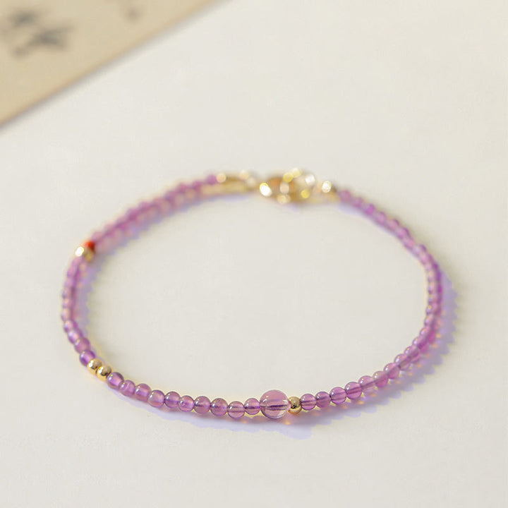 Braccialetto di meditazione per la pace interiore in rame placcato oro 14k con perline ultrasottili da 2 mm Buddha Stones Ametista naturale