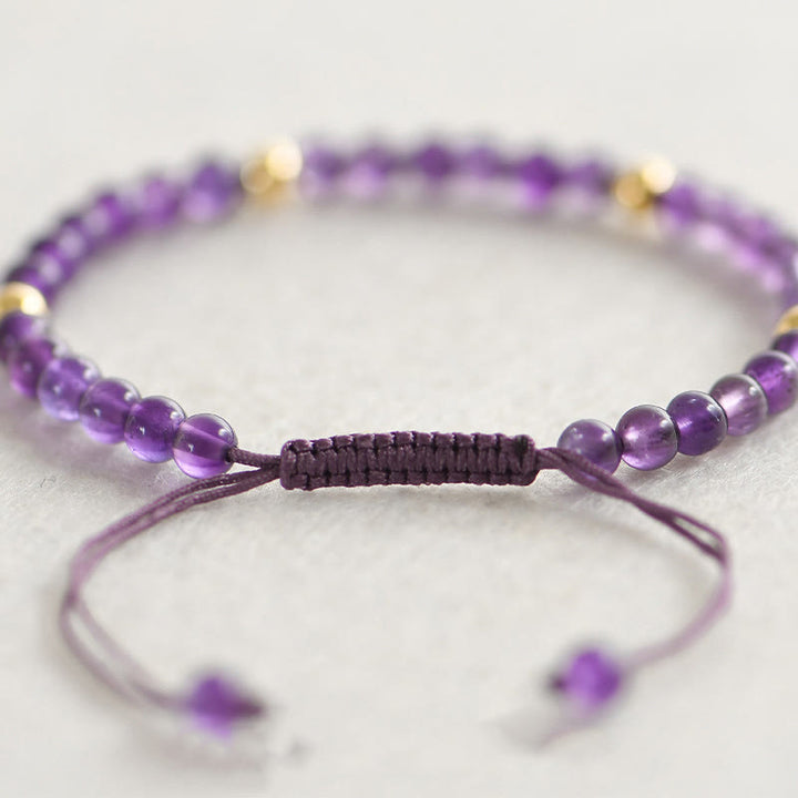 Braccialetto Buddha Stones da 4 mm in ametista naturale fatto a mano, perline di rame placcate in oro 14k, corda intrecciata, allevia lo stress