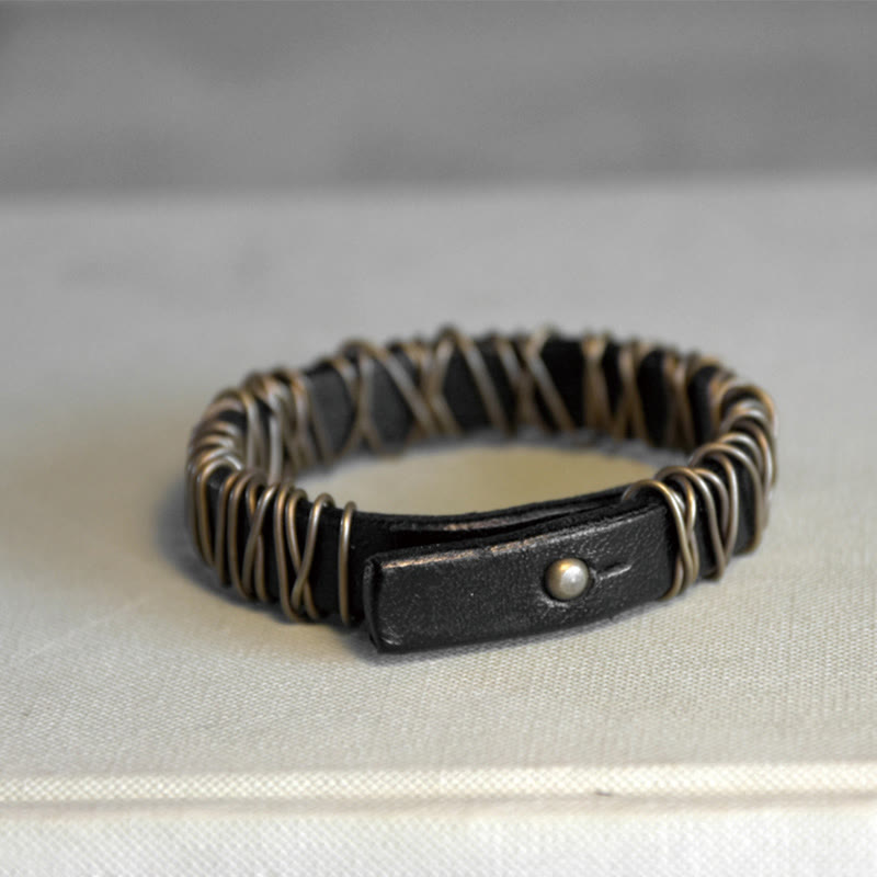 Braccialetto di bilanciamento in ottone e rame con Buddha Stones in pelle vintage