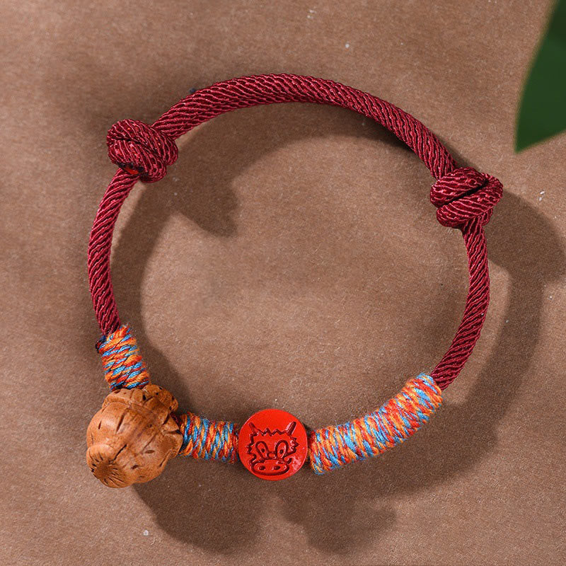 Braccialetto della fortuna fatto a mano con Buddha Stones, zodiaco cinese, filo rosso, nocciolo di pesca, cinabro