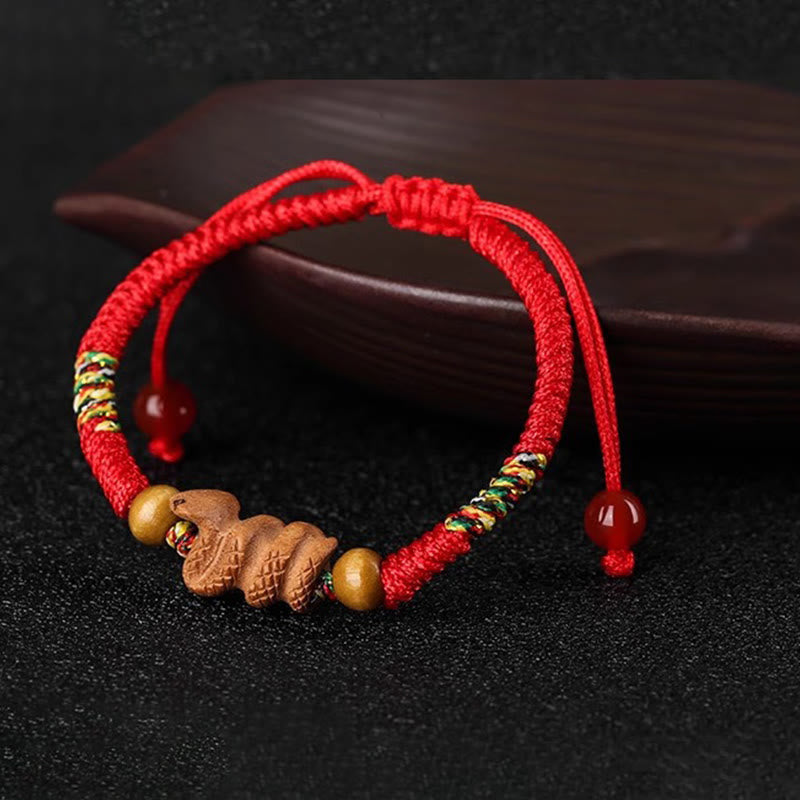 Braccialetto portafortuna in legno di pesca con corda rossa, fatto a mano, con zodiaco cinese di Buddha Stones