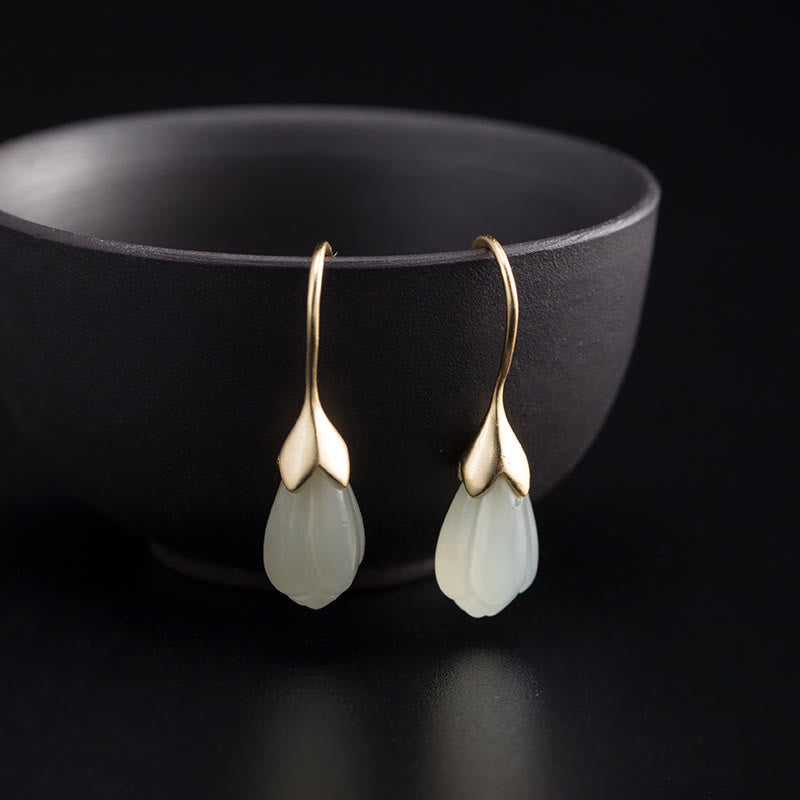 Orecchini pendenti Buddha Stones in argento sterling 925 con giada Hetian e magnolia - image 1