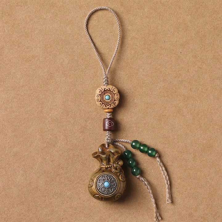Buddha Stones Sandalo Piccola foglia Sandalo rosso Sandalo verde Om Mani Padme Hum Calma Portachiavi Telefono Decorazione da appendere