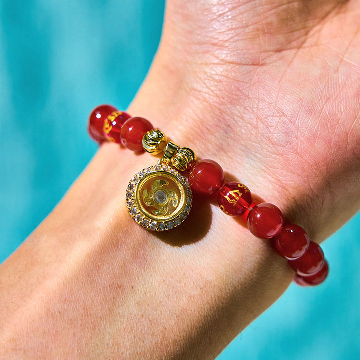 Buddha Stones Agata rossa Om Mani Padme Hum Cinque direzioni Dei della ricchezza Zircone Ciclone Charm Braccialetto di accettazione di sé