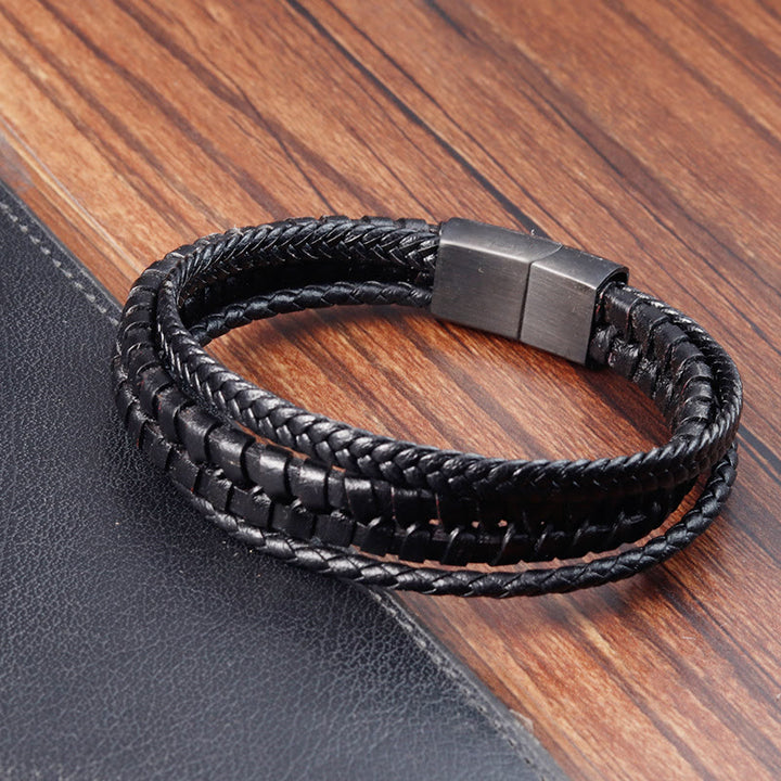 Bracciale con fibbia in pelle multistrato rinforzata in acciaio al titanio con motivo intrecciato semplice di Buddha Stones