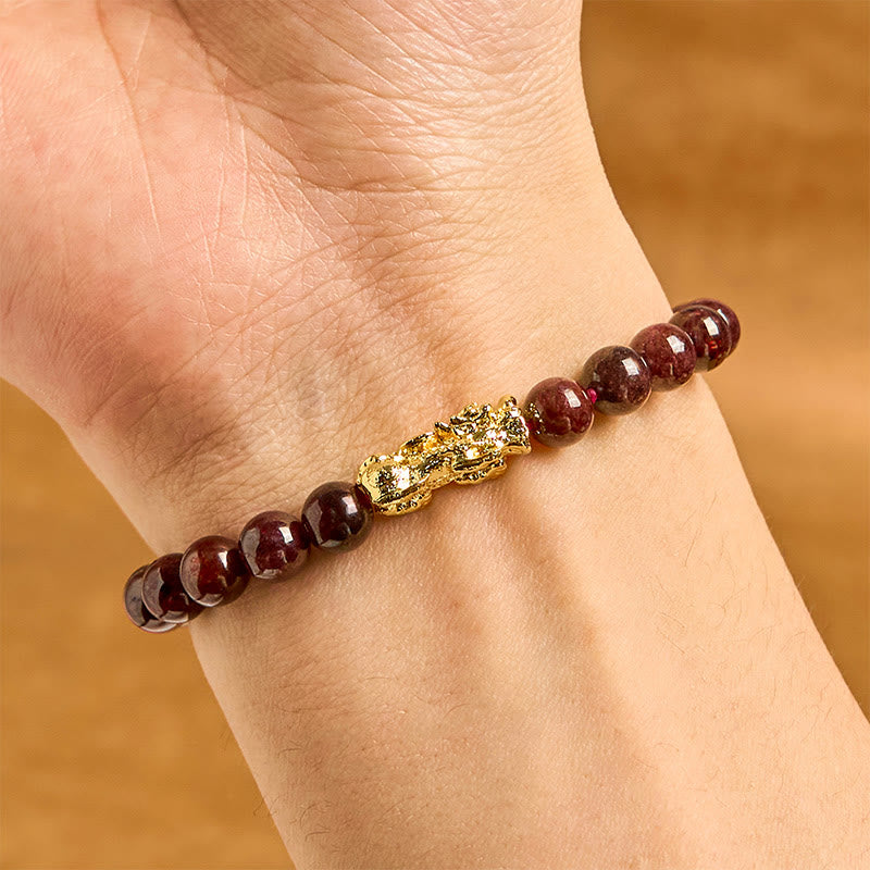 Bracciale di protezione PiXiu con perle di granato naturale Buddha Stones