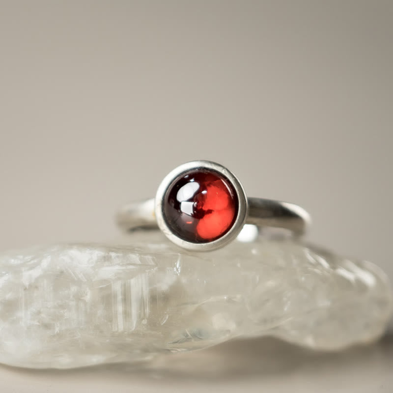 Anello di protezione regolabile in argento sterling 925 con granato naturale Buddha Stones - image 2
