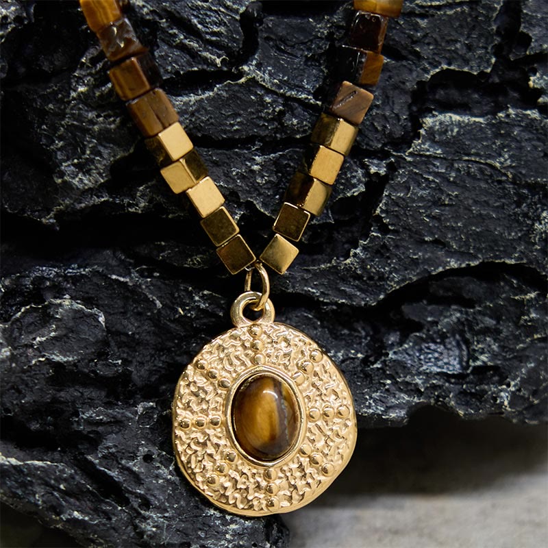 Collana con ciondolo in acciaio al titanio con protezione quadrata in occhio di tigre naturale Buddha Stones
