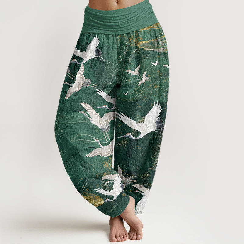 Pantaloni harem da donna in cotone con elastico in vita, motivo: Buddha Stones, gru bianche volanti, nuvole di buon auspicio - Verde primavera medio - US22, UK/AU26, EU54 (6XL) - image 0