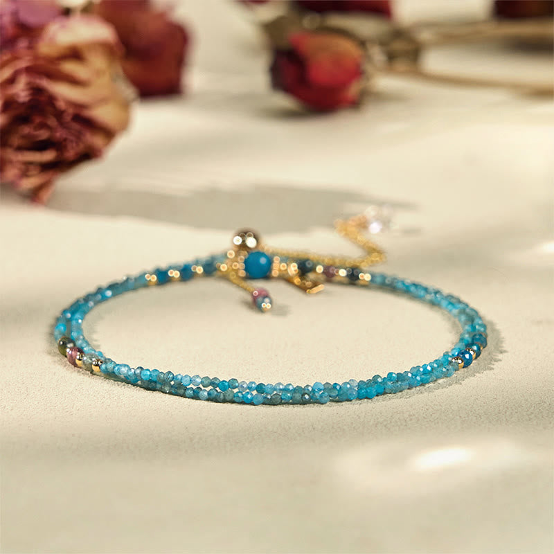 Bracciale triplo giro creativo in rame placcato oro 14k con perline ultrasottili in apatite naturale da 3 mm di Buddha Stone