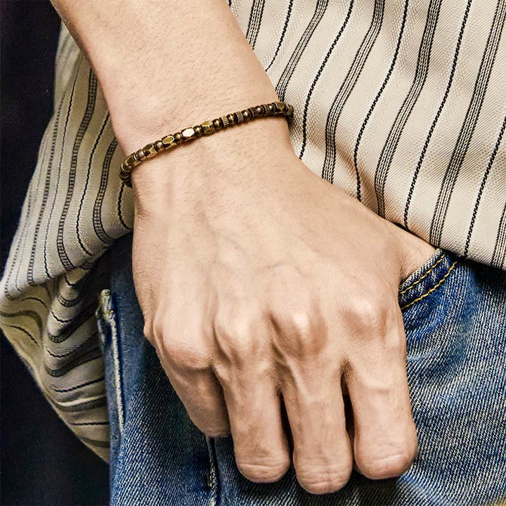 Bracciale portafortuna in ottone e rame con design irregolare e retrò, effetto anticato, Buddha Stones