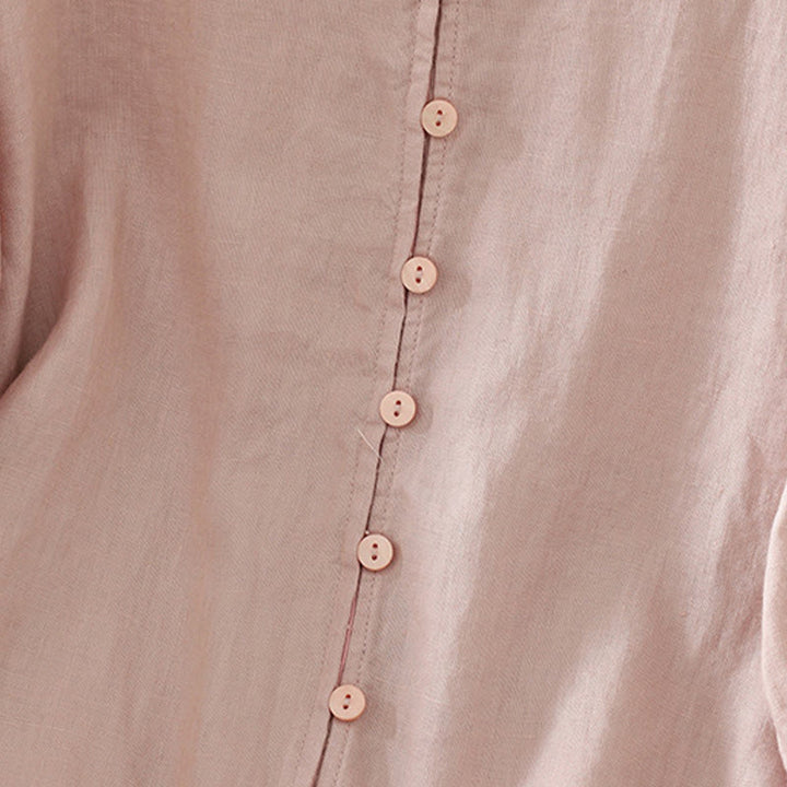 Camicia da donna a maniche corte con scollo a V e bottoni a tinta unita con motivo Buddha Stones. - image 3