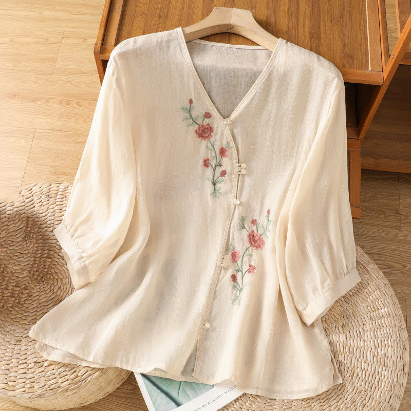 Maglietta da donna con scollo a V e ricamo di fiori Buddha Stones. - PapayaWhip - US12, UK/AU16, EU44 (2XL) - image 0